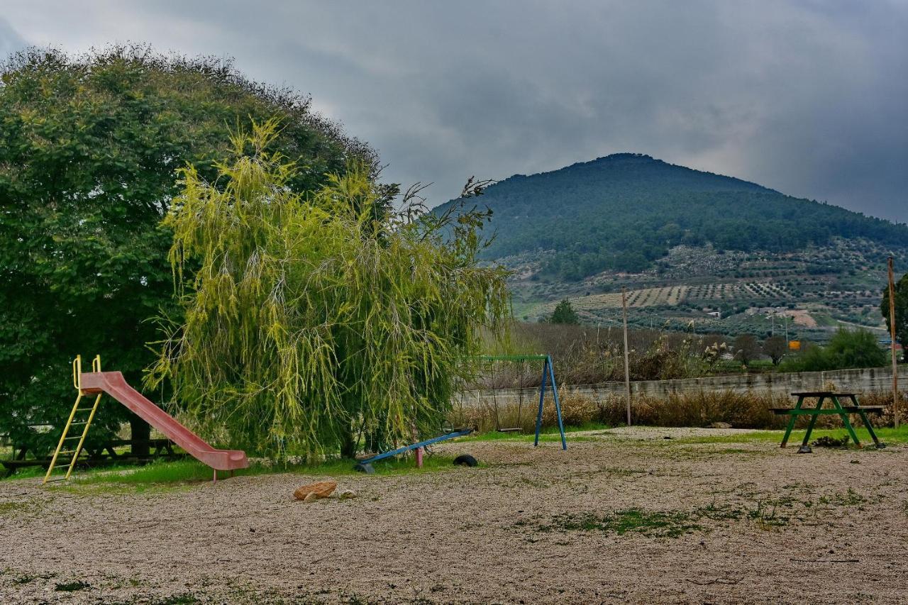 Pearl Of The Valley Hotel Kfar Tavor Bagian luar foto