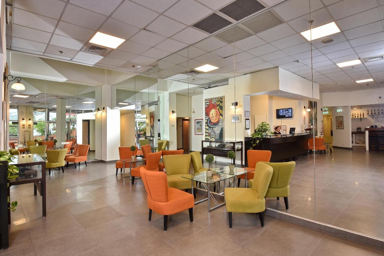 Pearl Of The Valley Hotel Kfar Tavor Bagian luar foto