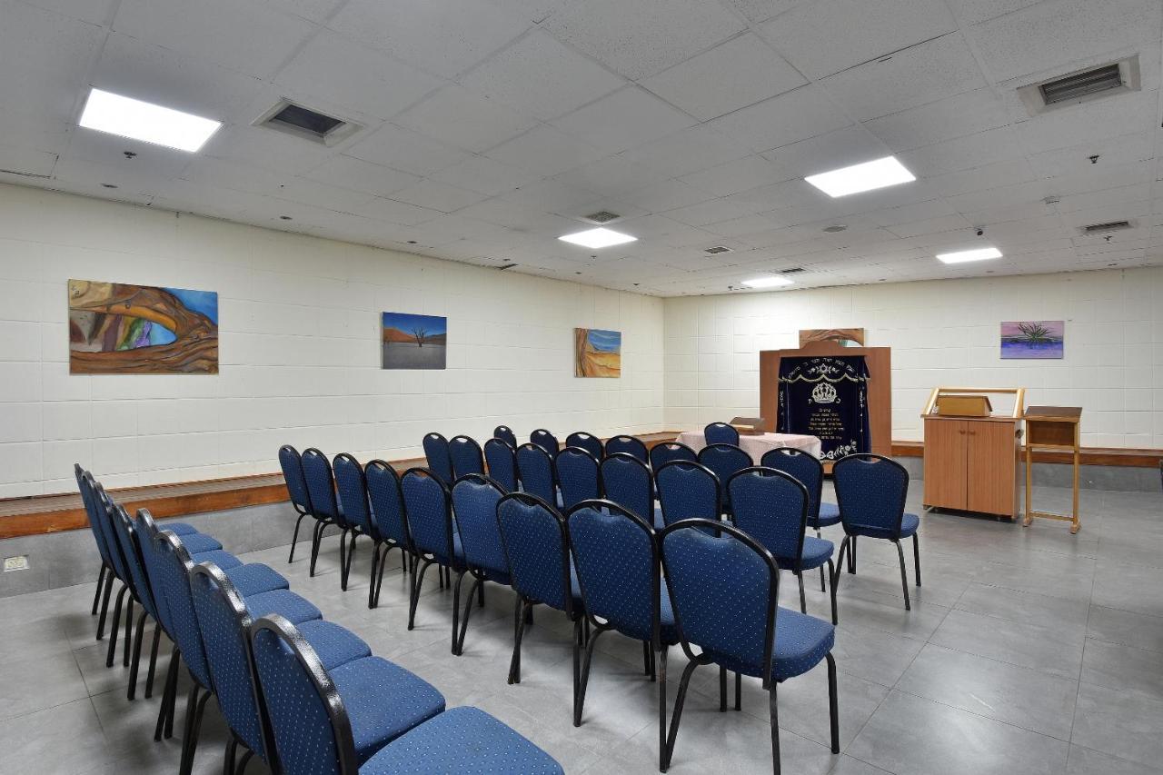 Pearl Of The Valley Hotel Kfar Tavor Bagian luar foto