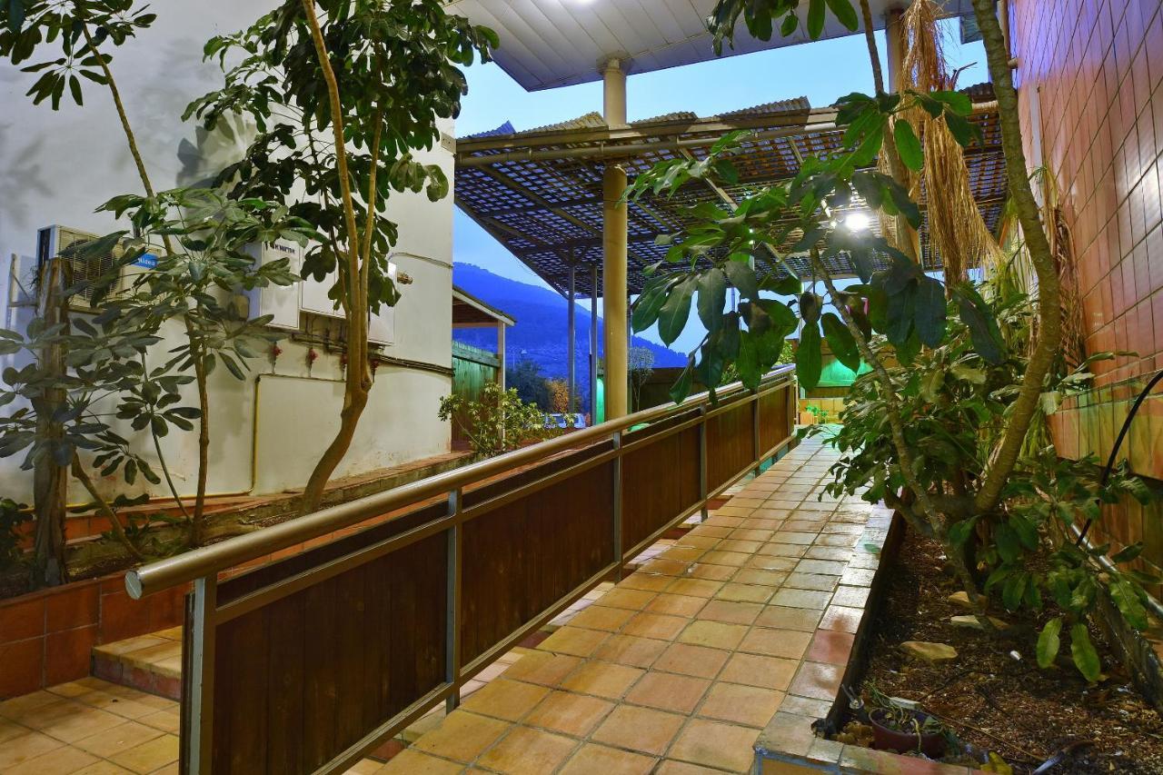 Pearl Of The Valley Hotel Kfar Tavor Bagian luar foto