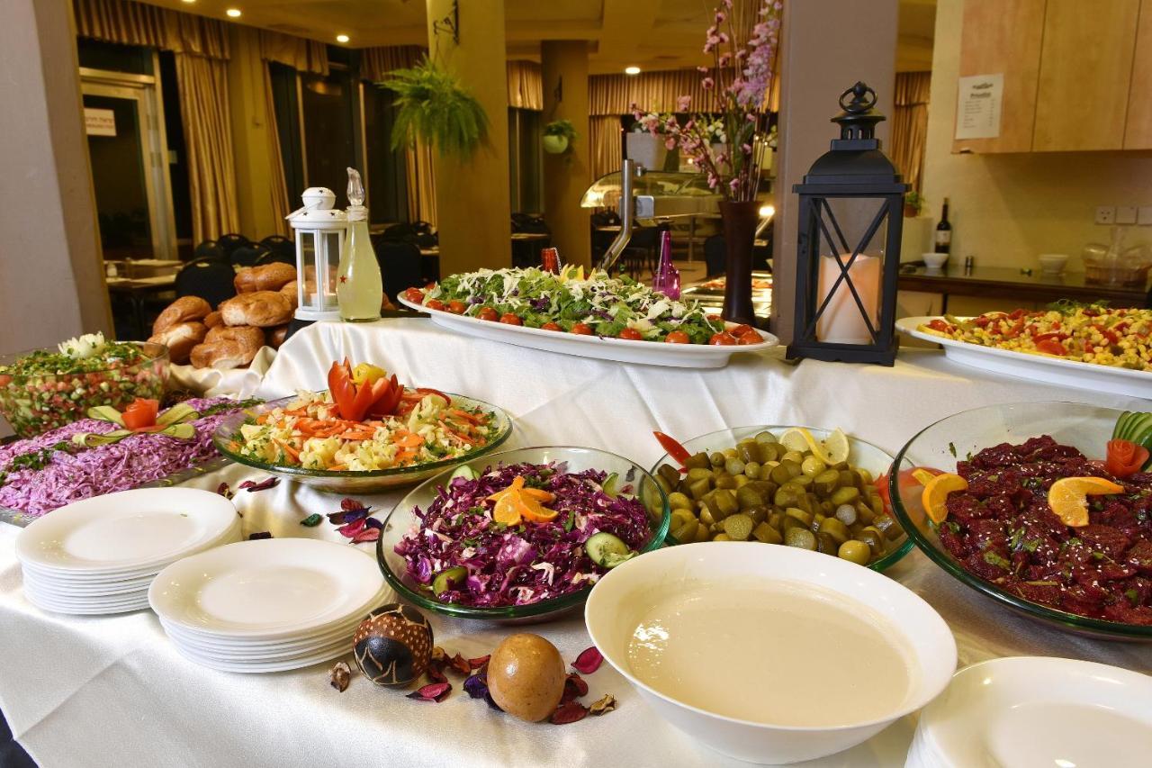 Pearl Of The Valley Hotel Kfar Tavor Bagian luar foto